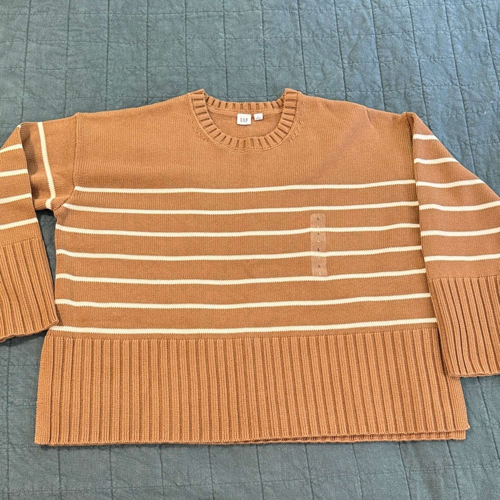NWOT Women’s Taupe Brown and White Striped Oversized Cotton Crewneck Sweater L